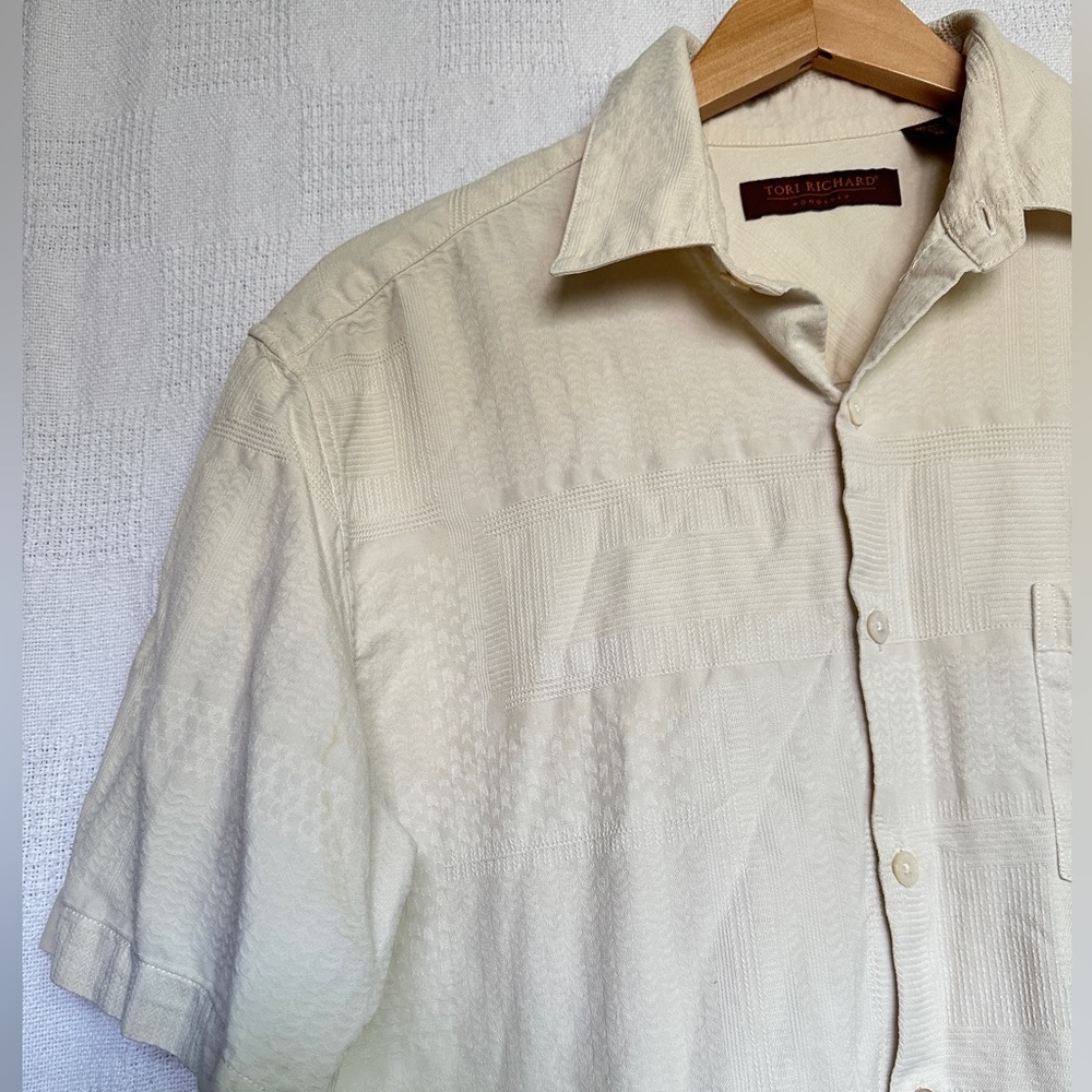 Tori Richard Cream Casual Silk Button Down Shirt - Picture 4 of 8